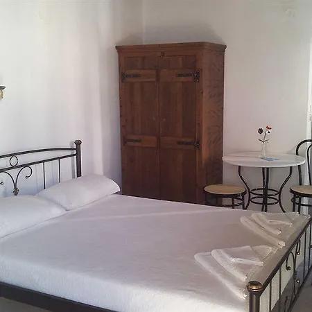 Nastasia Village Naxos City