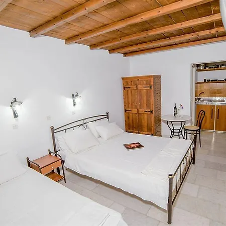 Nastasia Village Aparthotel 2*