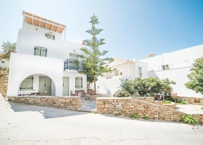 Nastasia Village Aparthotel 2*